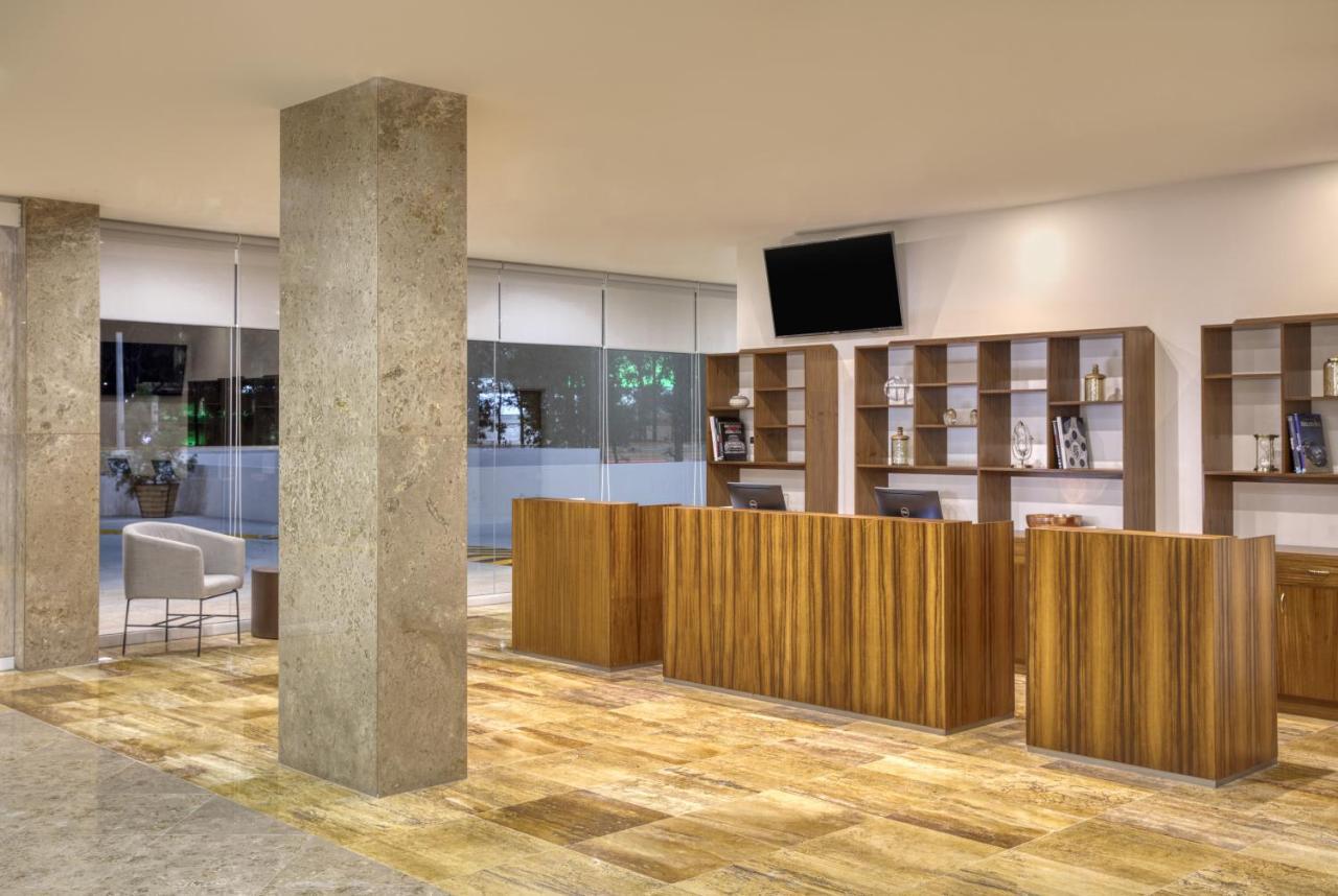 Fiesta Inn Guadalajara Periferico Poniente ซาโปปัน ภายนอก รูปภาพ