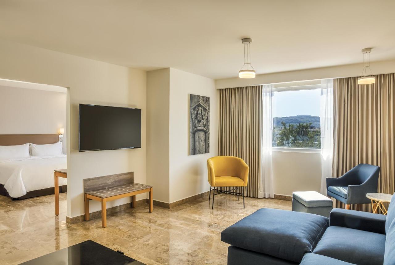 Fiesta Inn Guadalajara Periferico Poniente ซาโปปัน ภายนอก รูปภาพ